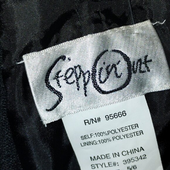 Black and white masquerade dress - Picture 5 of 5